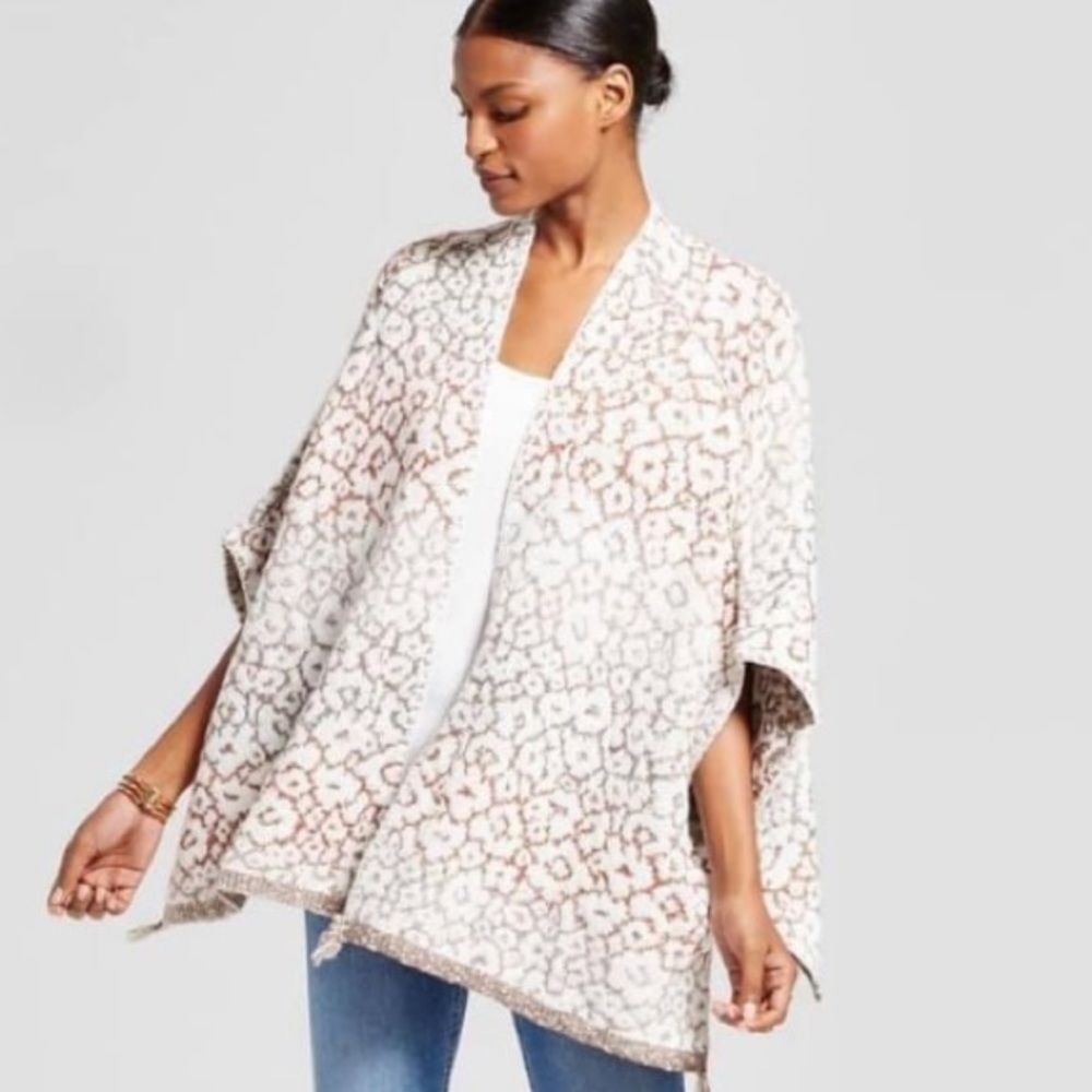 Knox Rose Multicolor Patterned Poncho - Picture 2 of 2